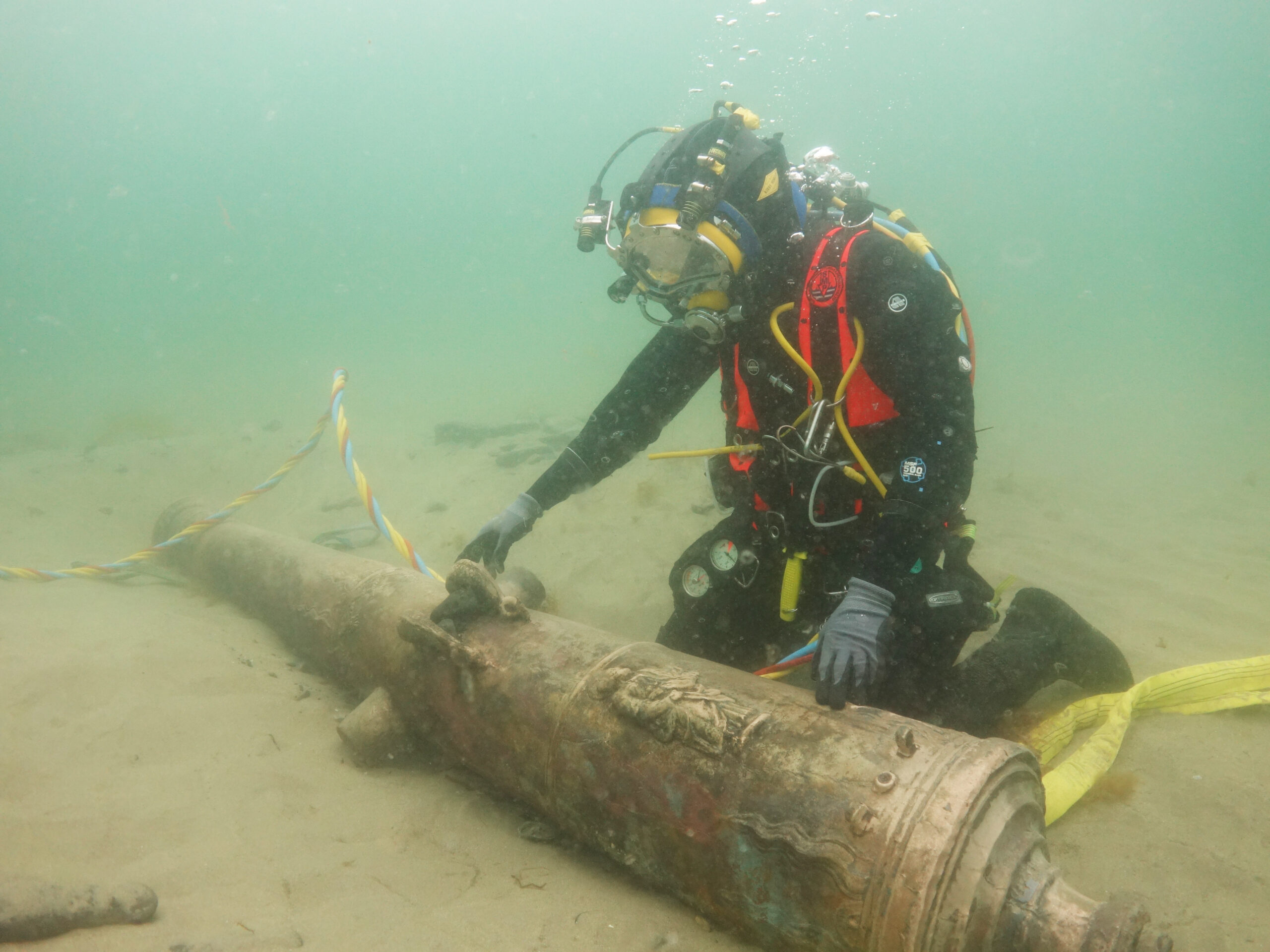 Diver finds a Canon at Streedagh Beach in Sligo